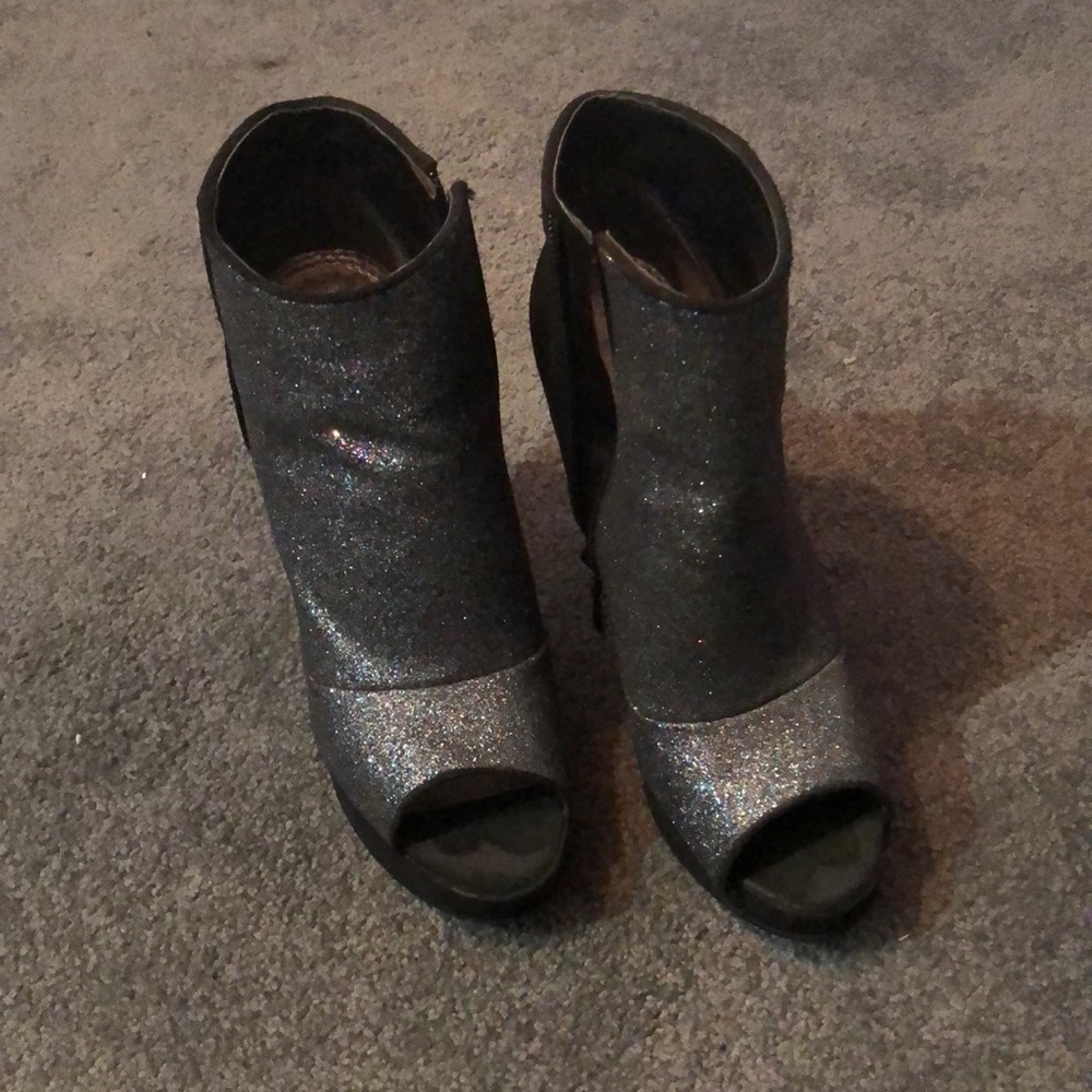 Rachel Roy open toe booties